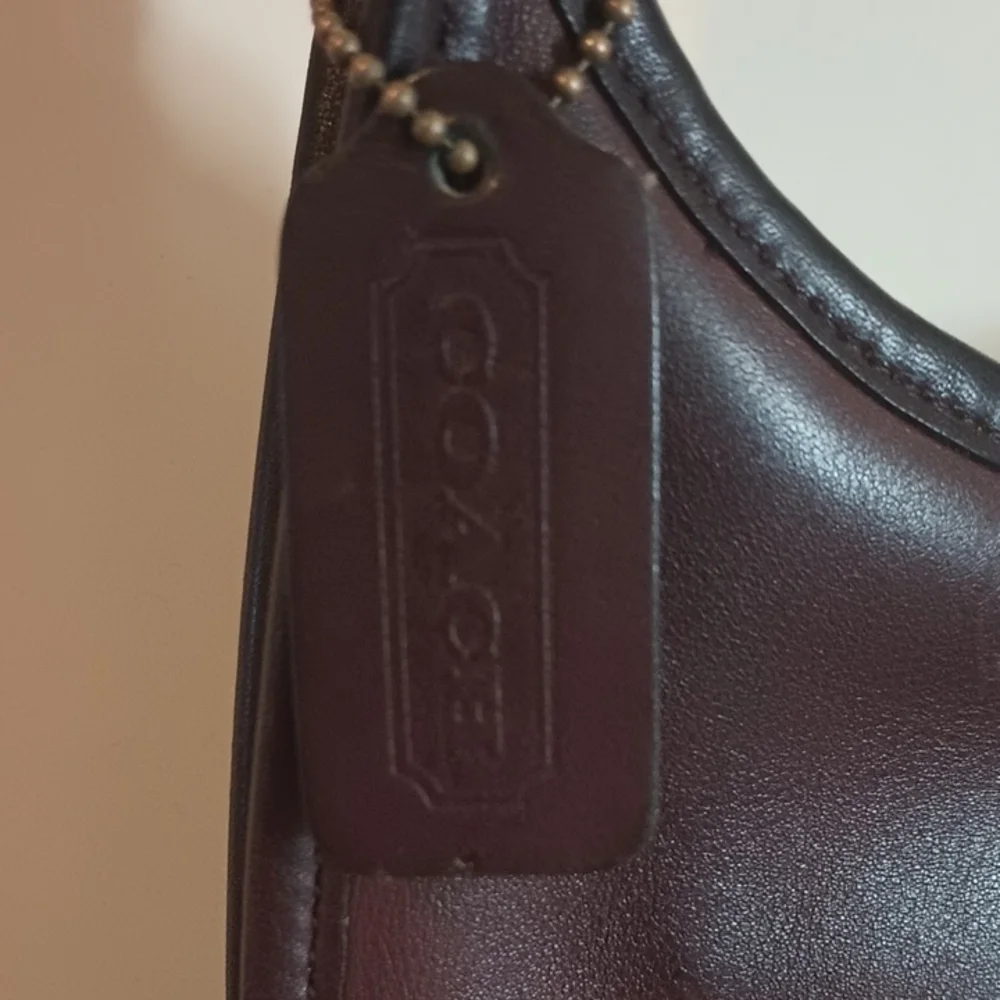 Coach elegant handbag